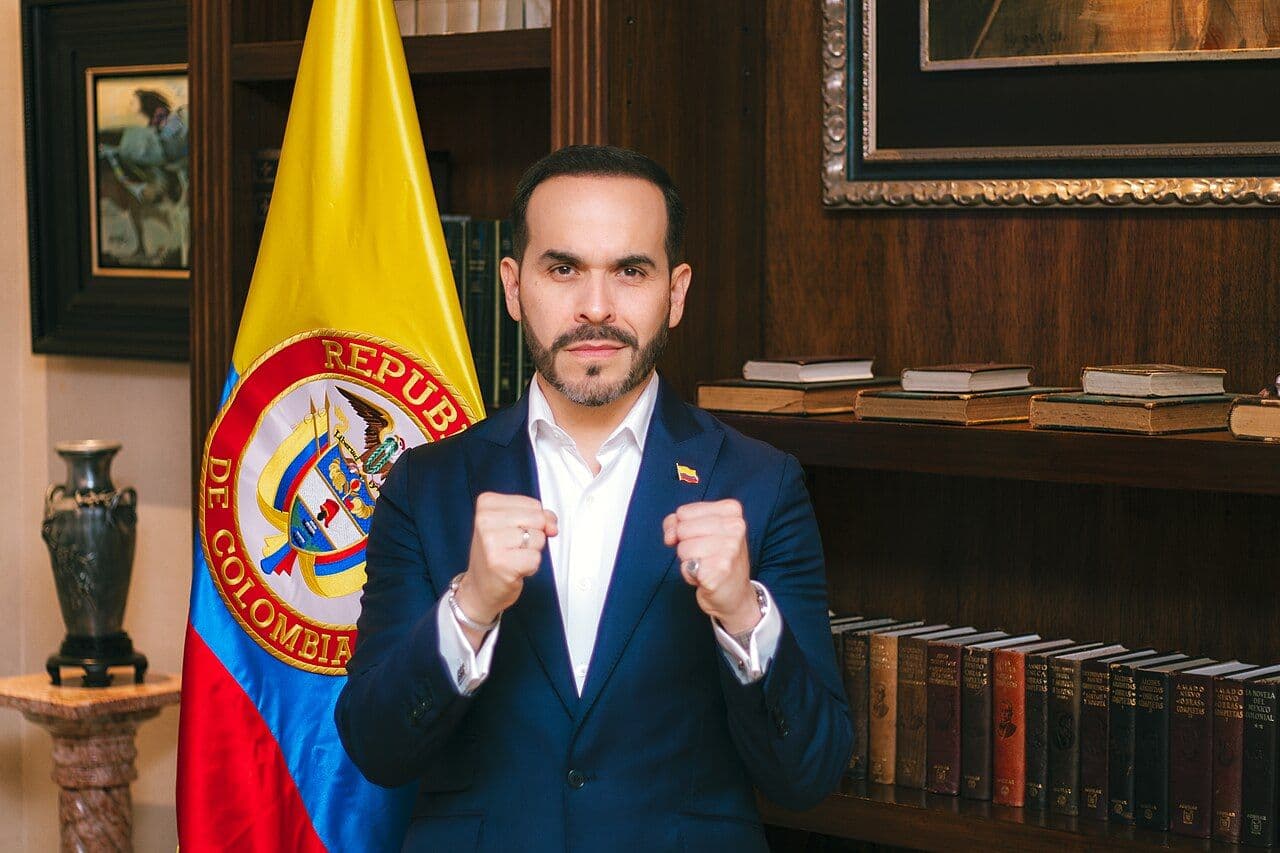 A un mes de asumir, De la Espriella enfrenta crisis múltiples y consolida un estilo de mano dura en Colombia