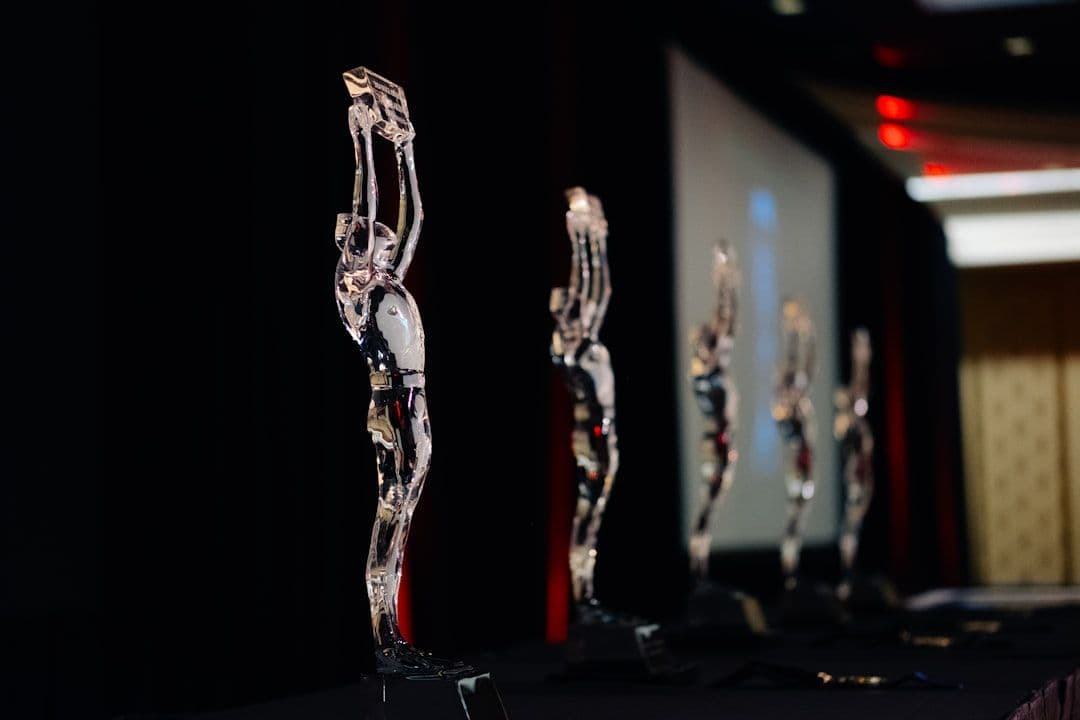 Aarón Mercury rompe el silencio tras el colapso de una estructura en los Premios DIGITELLE 2026