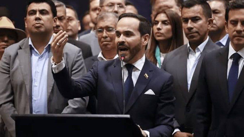 Abelardo de la Espriella dará su primer discurso como presidente ante militares en una investidura inédita