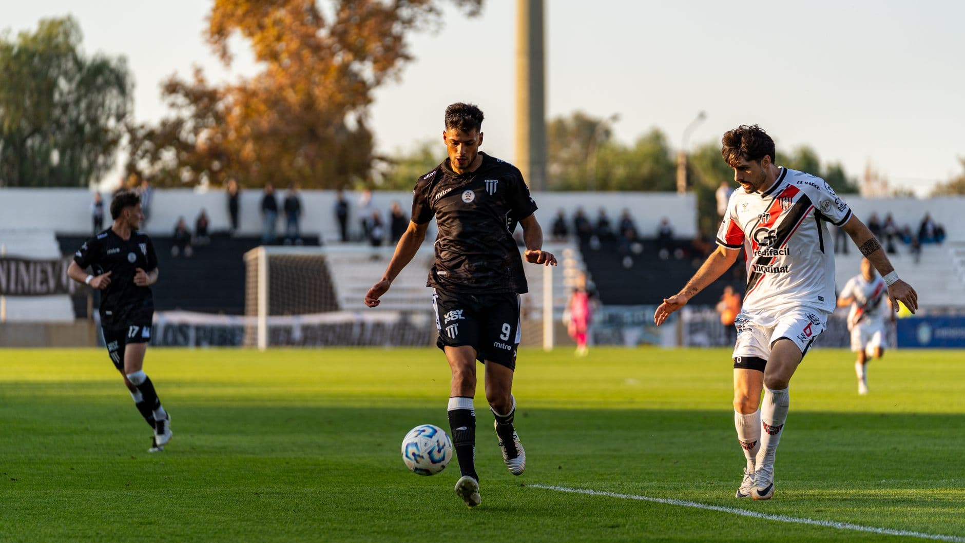 Belgrano y Huracán se miden en el Barrio Alberdi por el Torneo Clausura