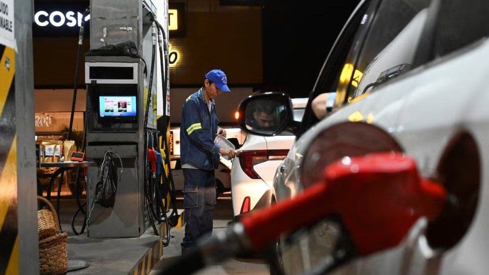 Bolivia militariza plantas de YPFB tras denunciar sabotaje en la gasolina