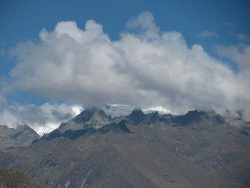 Científicos alertan sobre riesgo de aluviones glaciares en la cordillera de los Andes