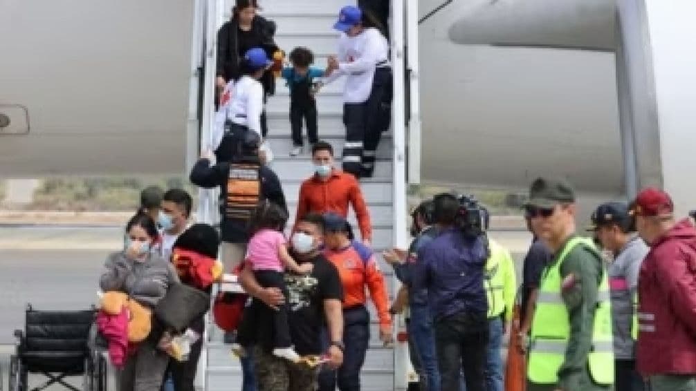 Crisis migratoria: Venezuela recibe a 242 ciudadanos deportados desde los Estados Unidos