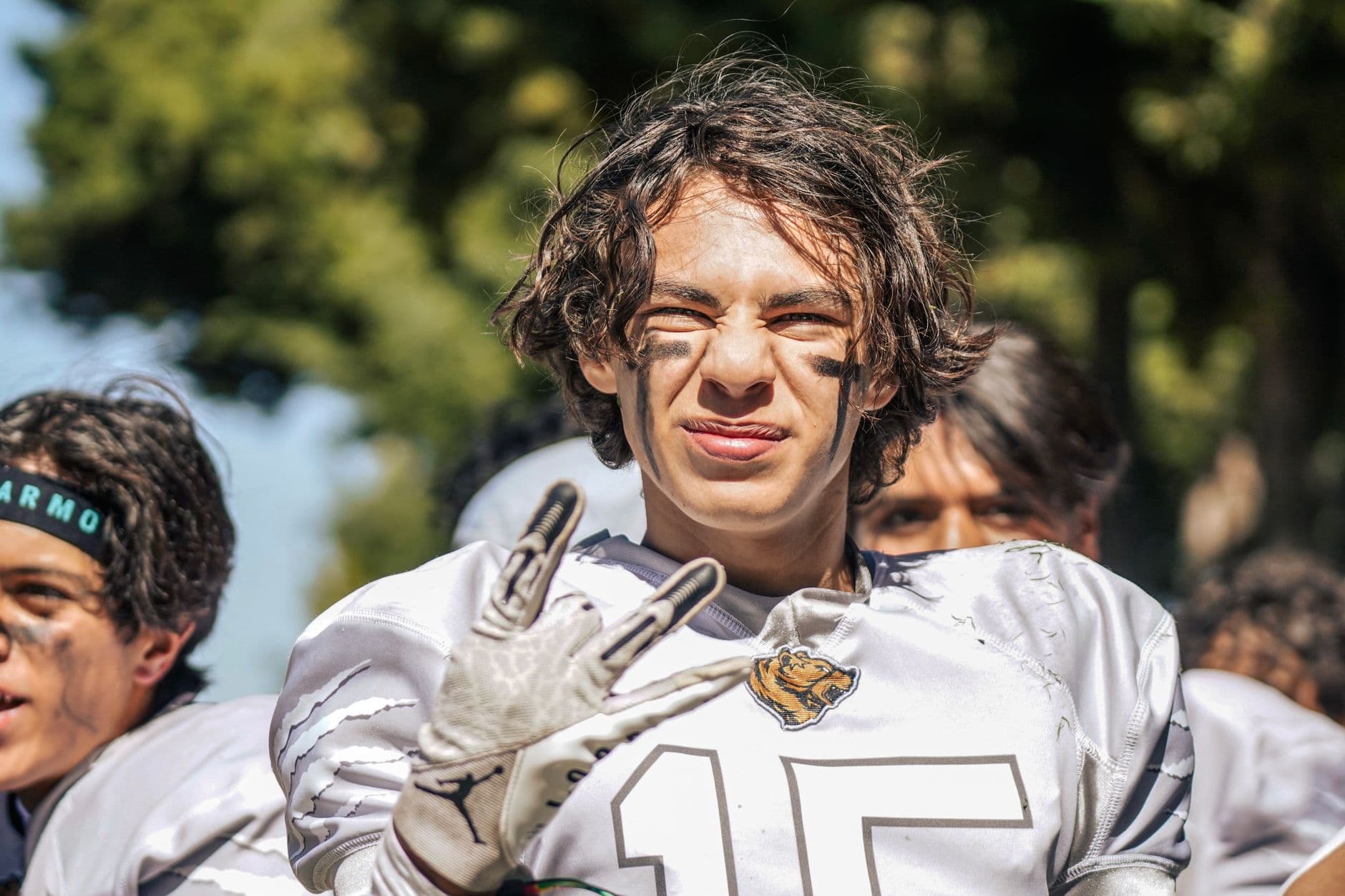 El "eye black": la historia detrás de la marca negra que llevan los jugadores de fútbol americano
