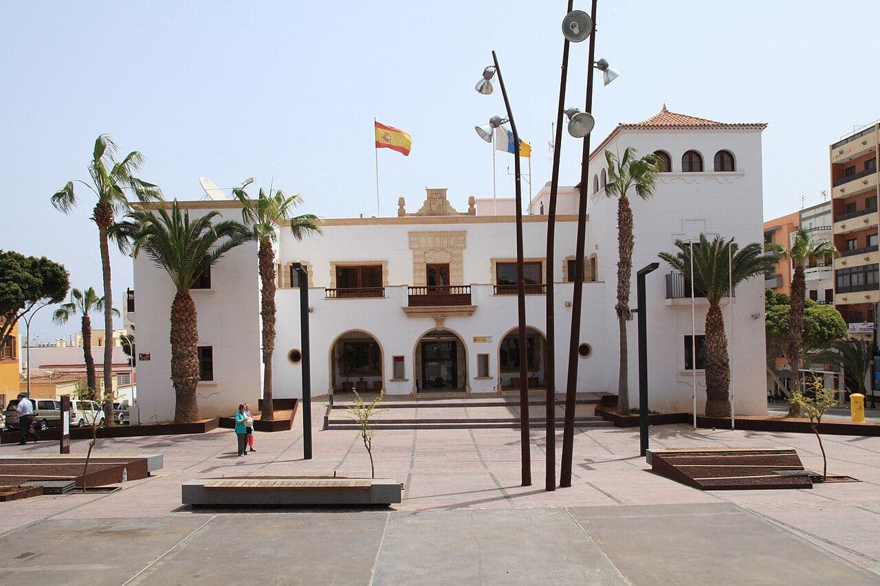 España destinará 165 millones de euros adicionales a Ceuta en un nuevo plan de emergencia