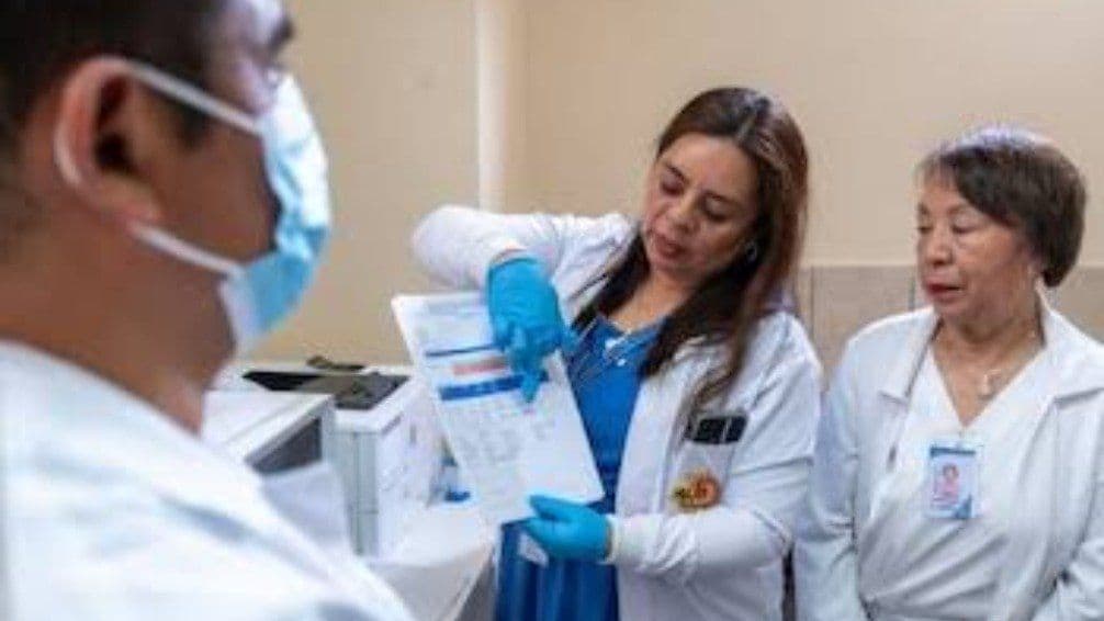 Guatemala amplía el tamizaje del VPH con pruebas PCR y autotoma para prevenir el cáncer cervicouterino