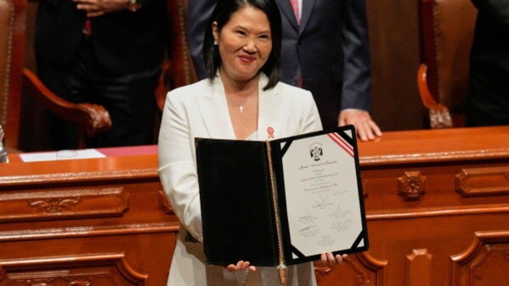 Keiko Fujimori recibió las credenciales como presidenta electa de Perú y llamó a la unidad para el período 2026-2031