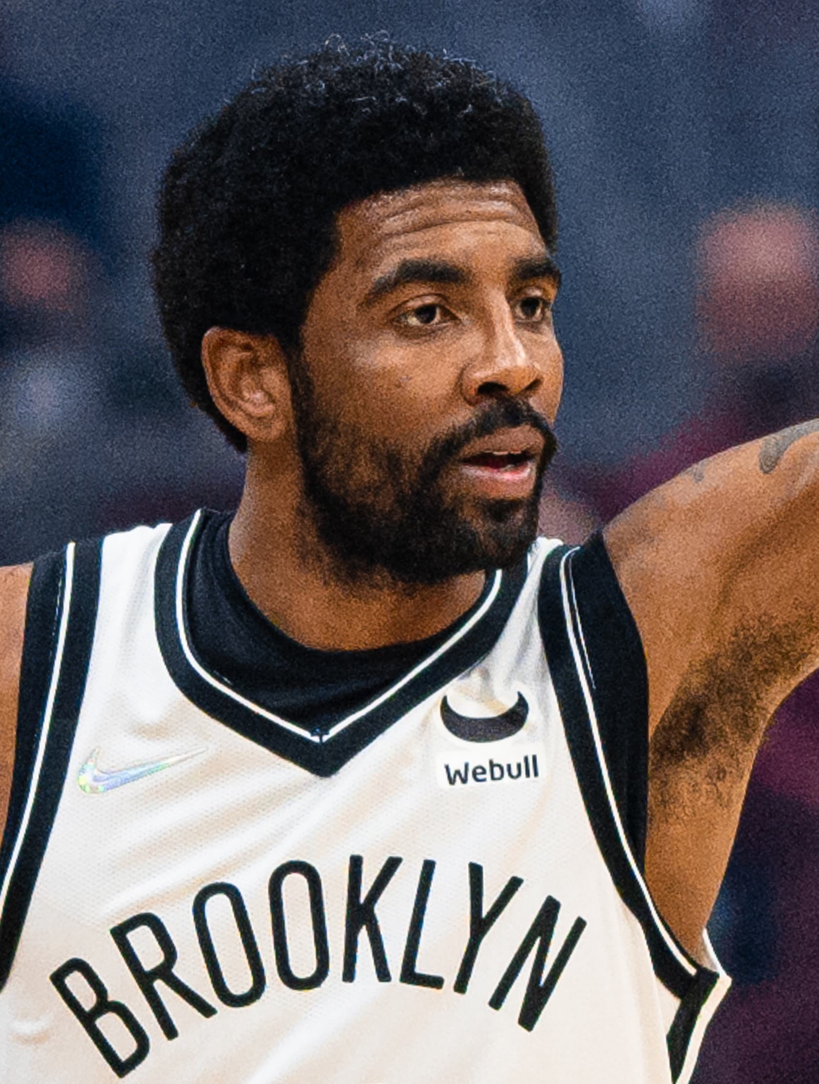 Kyrie Irving asegura estar listo para volver a "patear traseros" tras su larga recuperación de rodilla