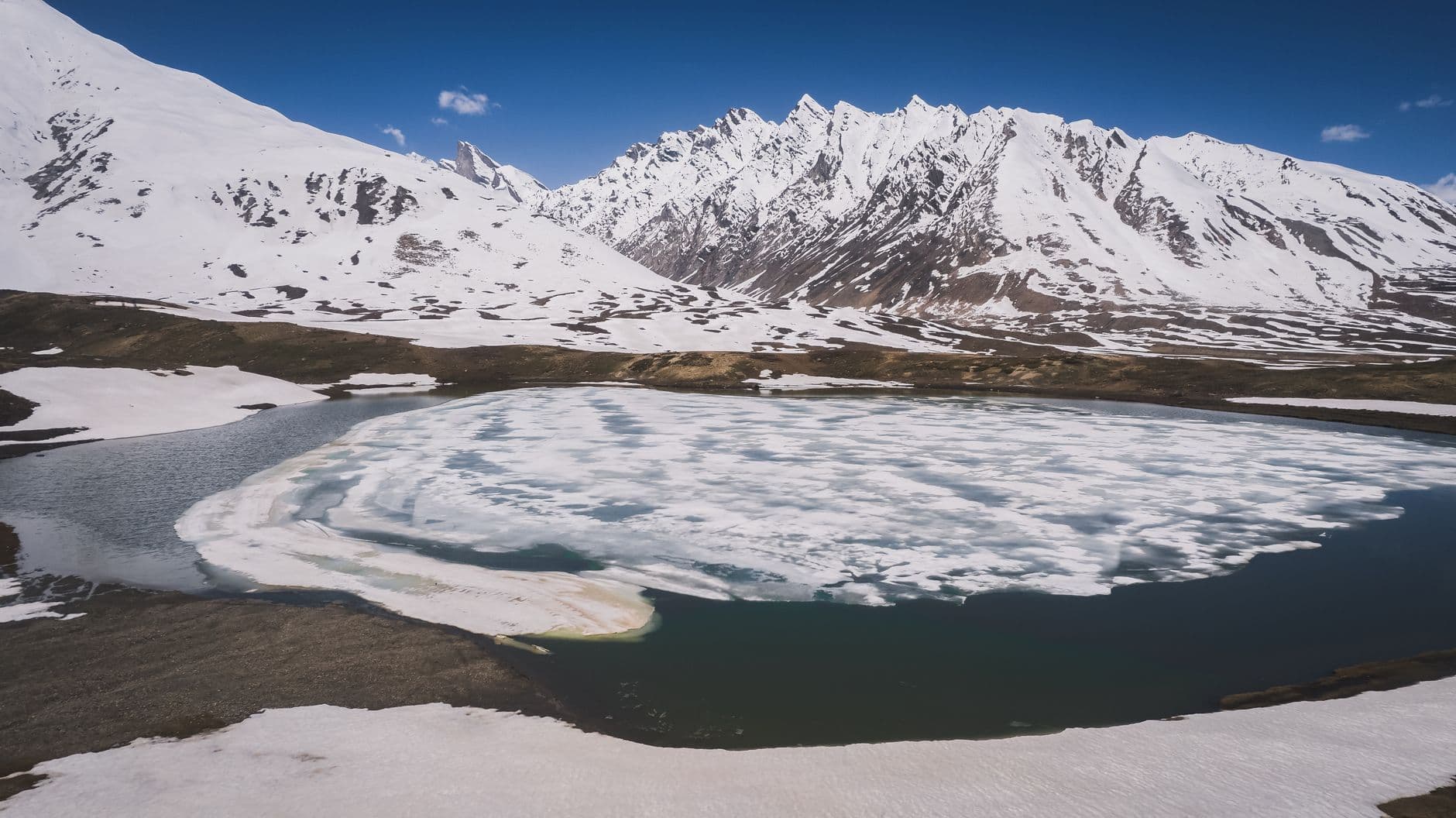 La crisis silenciosa del Himalaya: sin nieve, los glaciares indios ponen en jaque a la agricultura regional