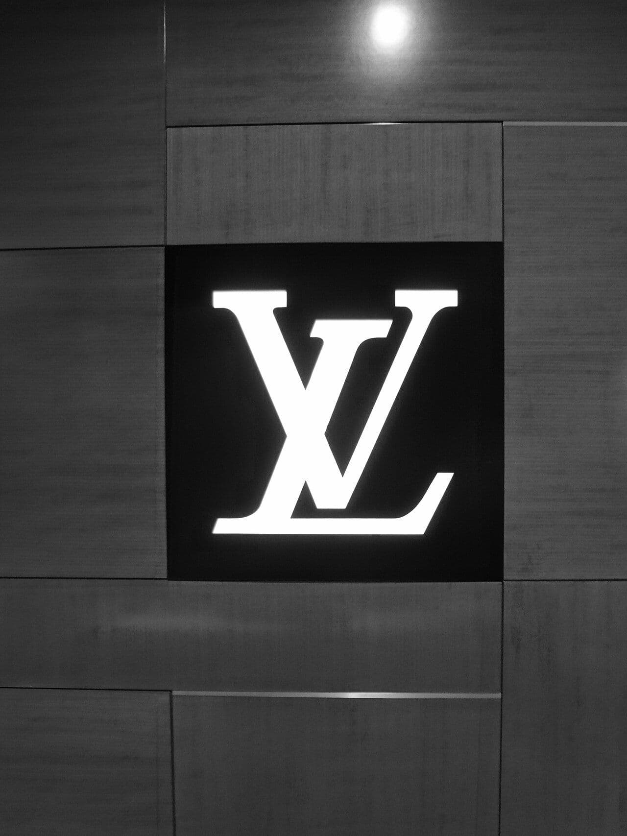 Louis Vuitton estrena en Miami una boutique femenina inspirada en el estilo costero