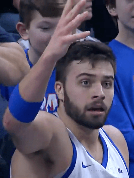 Max Strus, de los Clippers, sufrirá baja de al menos un mes por lesión en el pie