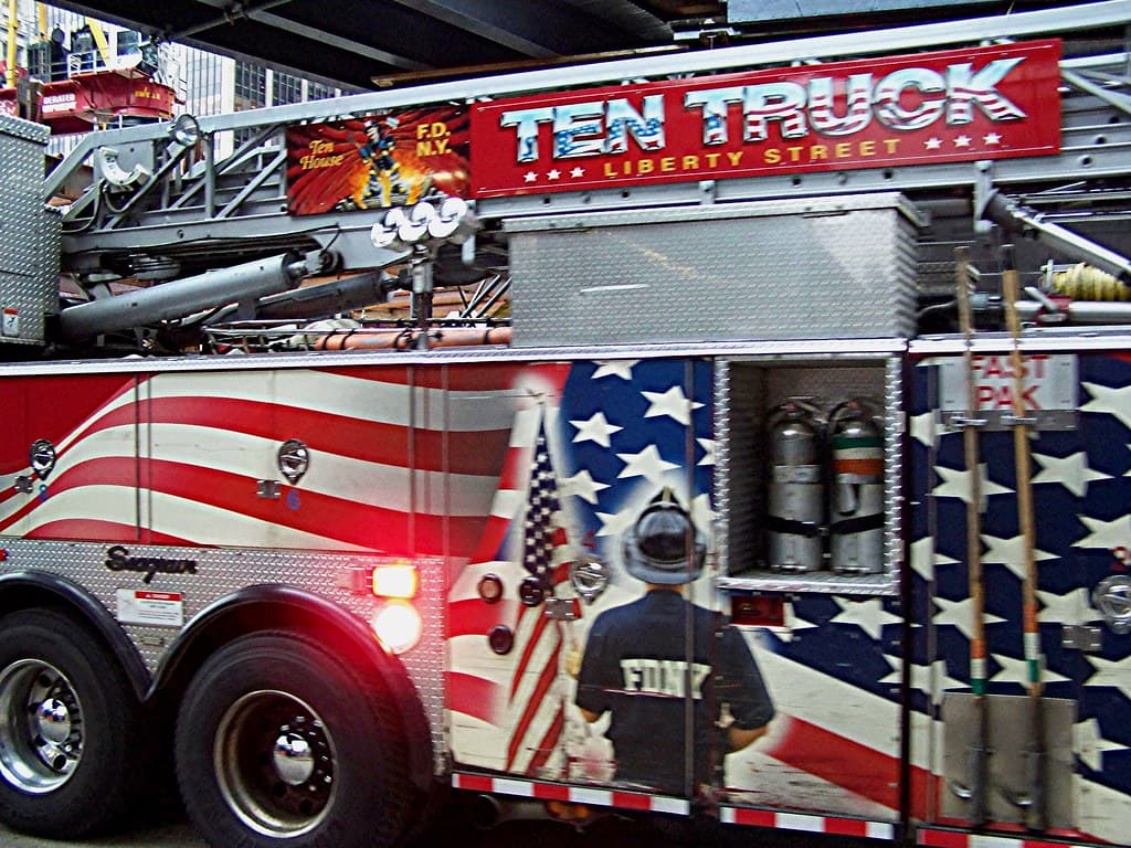 Nueva York conmemora a sus bomberos caídos en el 11 de septiembre