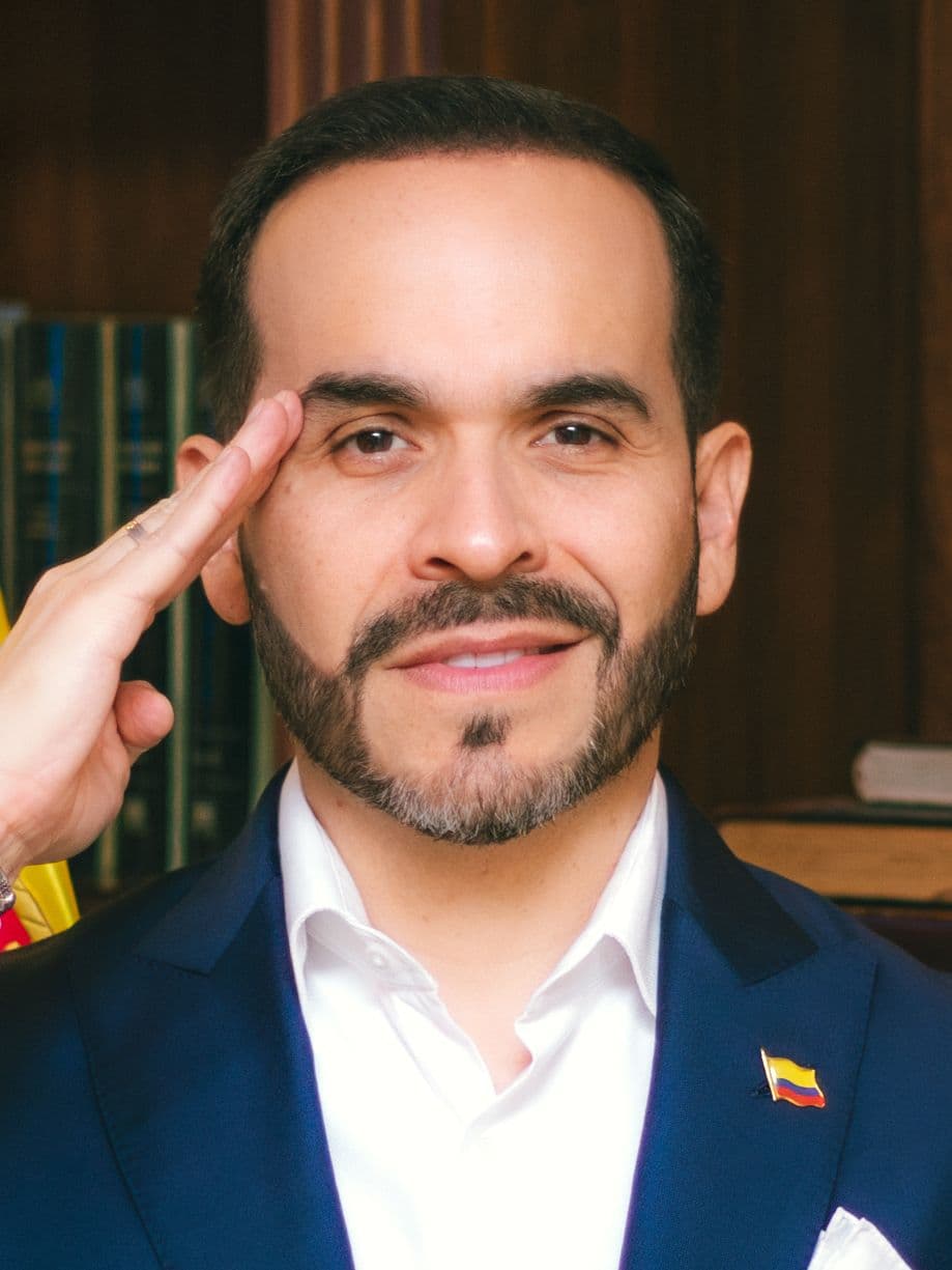 Nuevo presidente de Colombia da por terminada la era de la "paz total" con los grupos armados