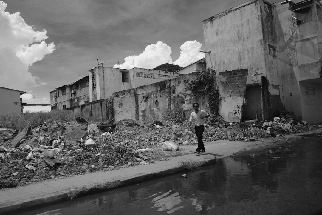 Panamá enfrenta el terremoto más fuerte en décadas: pueblos aislados, miles de edificios dañados y réplicas sin fin