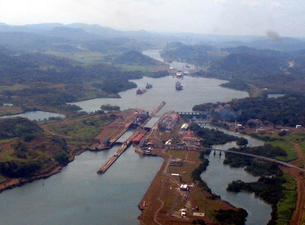 Panamá recuerda 49 años del tratado que selló el fin de la Zona del Canal