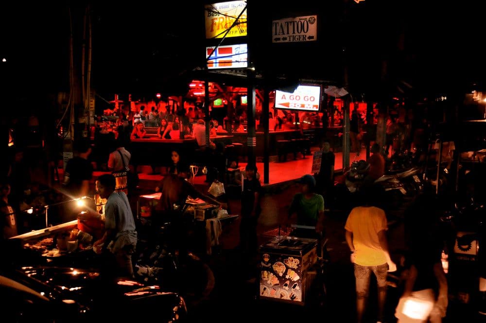 Pattaya: la "ciudad del pecado" tailandesa que revive su vínculo histórico con las tropas de EE.UU.