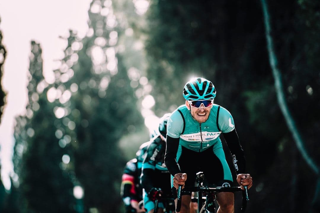 Preocupación en Colombia: hospitalizaron a "Cochise" Rodríguez, leyenda del ciclismo, por problemas cardíacos