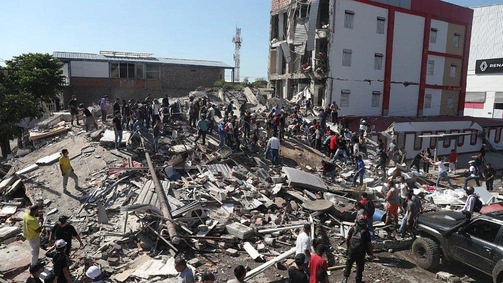 Terremoto en Colombia: el balance asciende a 254 muertos y continúan los rescates entre los escombros