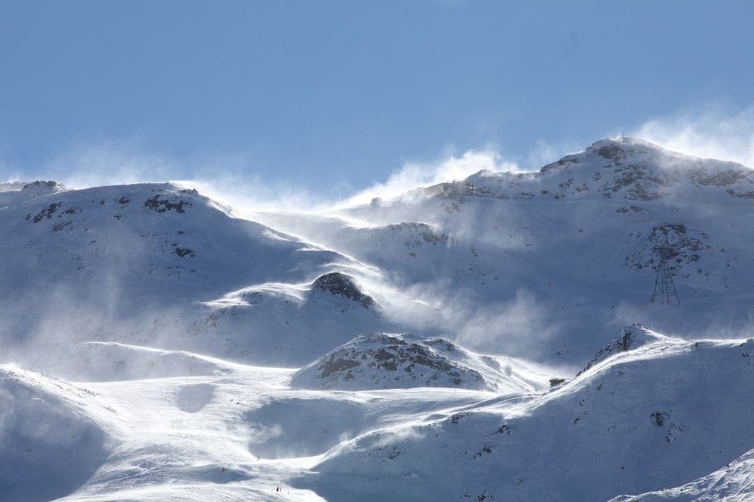 Un alud de piedra y nieve deja dos montañistas muertos en el Cáucaso ruso