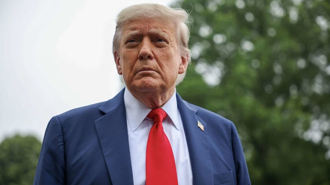 Trump comparte críticas contra María Elvira Salazar tras su anuncio sobre las deportaciones